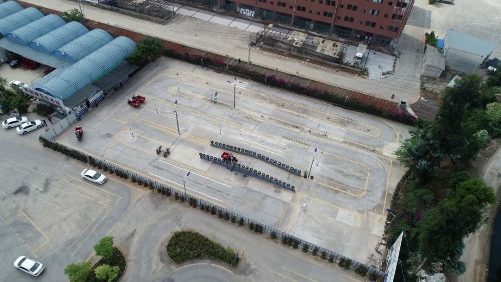 市公安局关于深化摩托车驾驶证全国"一证通考",摩托车驾驶人考试场地