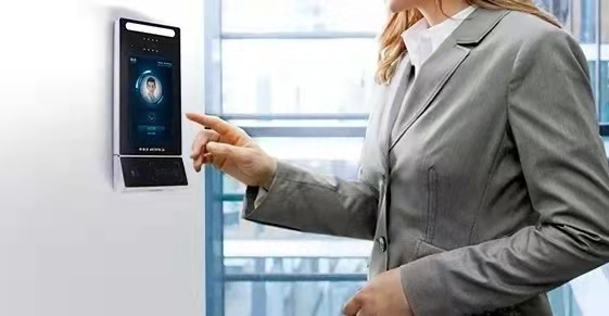 匠心之作|智能梯控系统,科技力量远见城市未来!