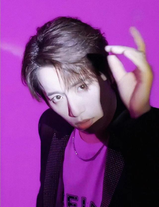 经纪人在婚礼上拉票爹妈亲自发传单他这次不出道天理难容