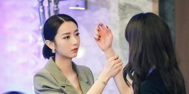 亲爱的柠檬精先生路菲儿真面目暴露被路家赶出家门送进监狱