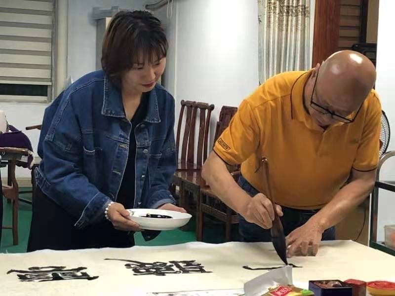 著名书法家李伟,国画家张君芳到惠作书画艺术交流