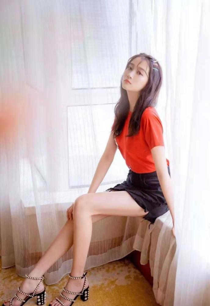 来看看关晓彤的显赫家世!_腾讯新闻