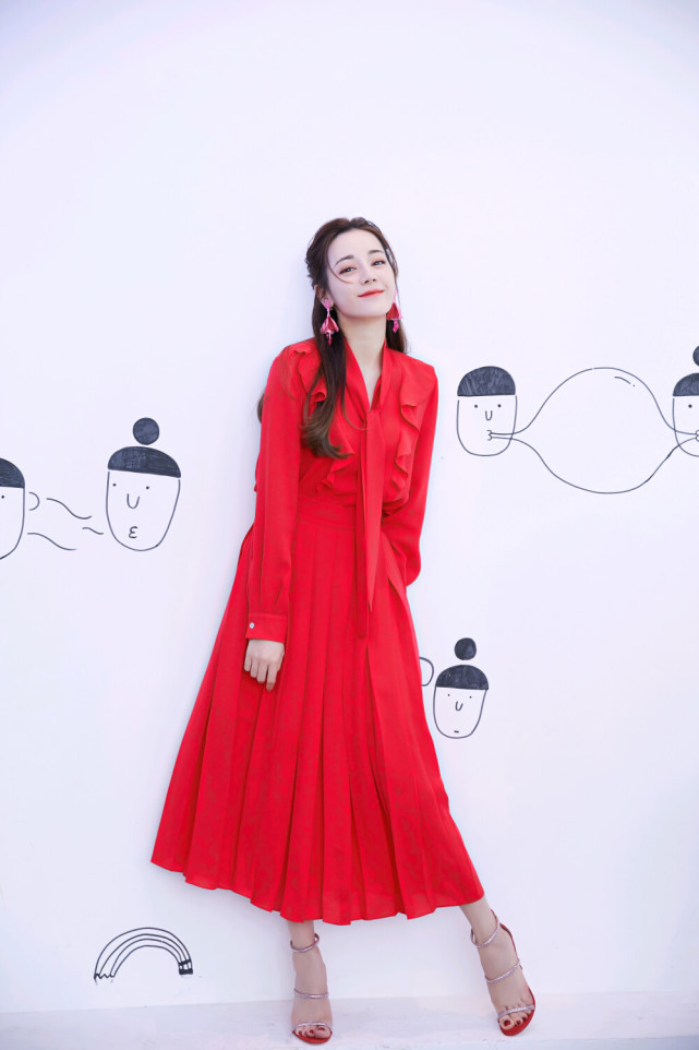 因为 好吃的很贵 远方很远 喜欢的人很优秀 ——网易云热评《烟火焚》