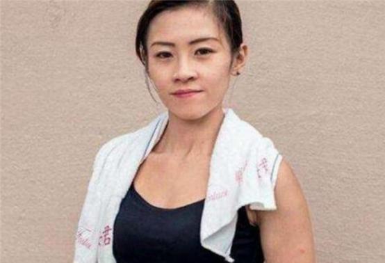 "香港最美搬运工"朱芊佩:因颜值出众被富二代看中,如今怎样