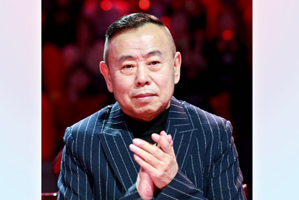 潘长江出生于一个梨园世家,父亲潘林生,母亲王晶,皆为辽北地区的评剧