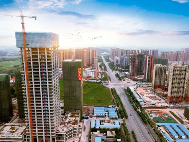 玉商中心喜封金顶|广西威壮篮球俱乐部探访玉林第一高楼