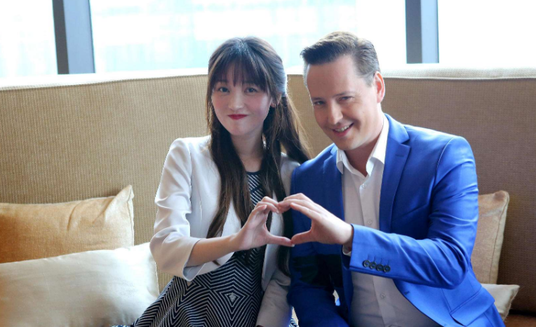 之前与胡歌演神话却沦落集市商演超冷清是发生了什么