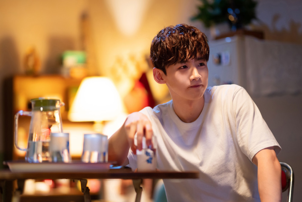 白敬亭‖《八零九零》过三爽