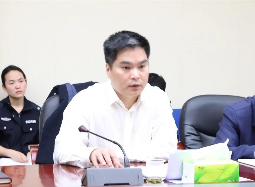 史顺黎同志强调,转段必须转观念意识,现阶段教育整顿