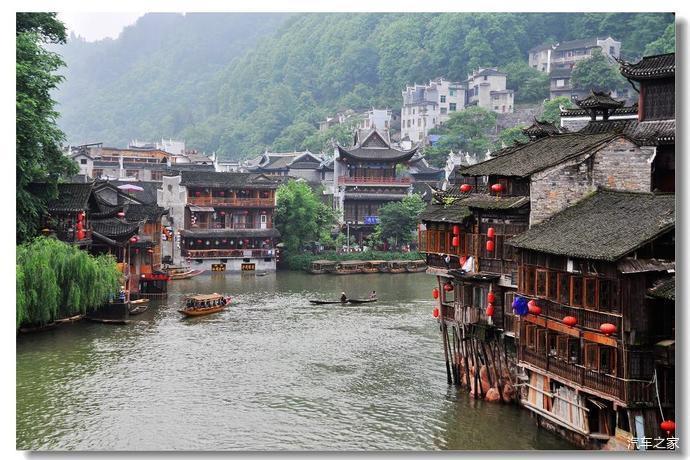 全新福特探险者如梦如幻边城凤凰古镇