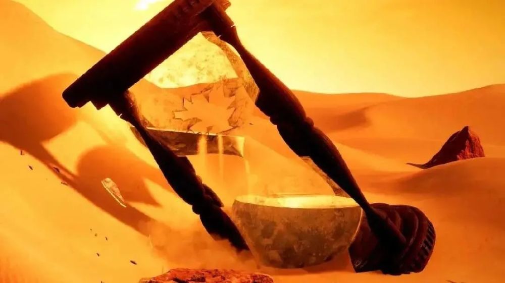 钟面,钟楼和沙漏等元素在山地沙漠中,在月光下破碎的天空中历经沧海