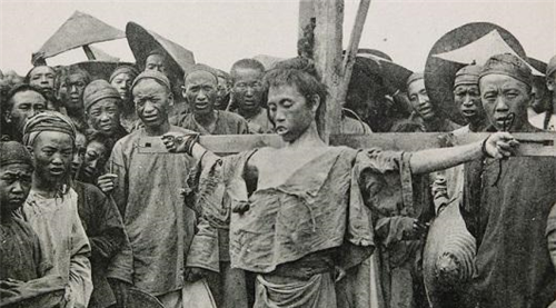 戊戌六君子被斩围观百姓为何鼓掌叫好还丢菜叶看他们做了啥