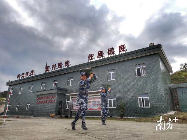 空军雷达兵71岁生日走进南部战区某山巅看看他们的云端生活