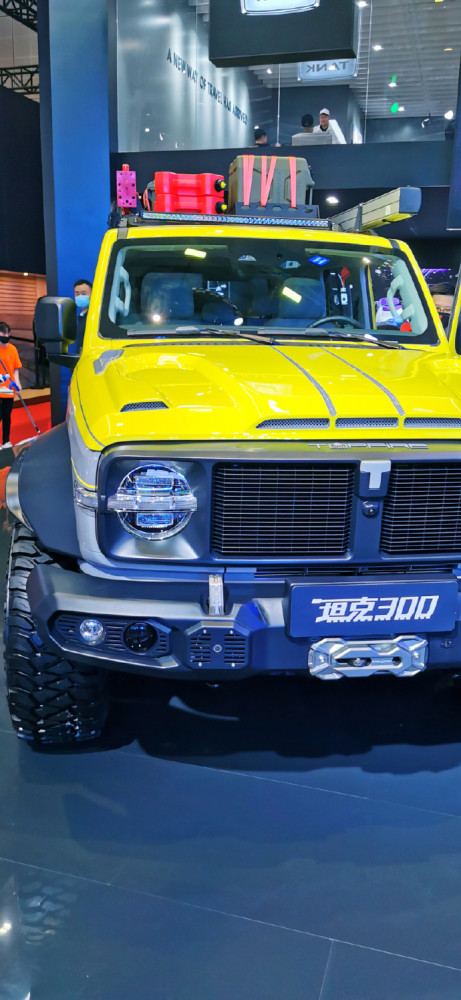 坦克300顶火版正式亮相_腾讯新闻