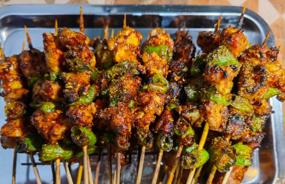 20多年的重庆老烧烤叙利亚的环境味道巴适每天都在排队