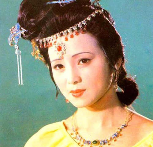 贾珠秦可卿的早死对贾府来说意味着什么贾珍王夫人已经预言