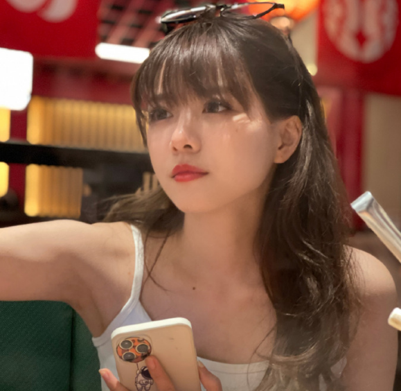 时隔三年后lol骆歆记得晒照!昔日情侣如今已面目全非