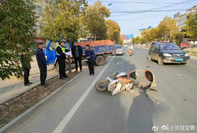 2021年04月17日07时18分许,张某驾驶二轮电动车沿东西线光山县光马路