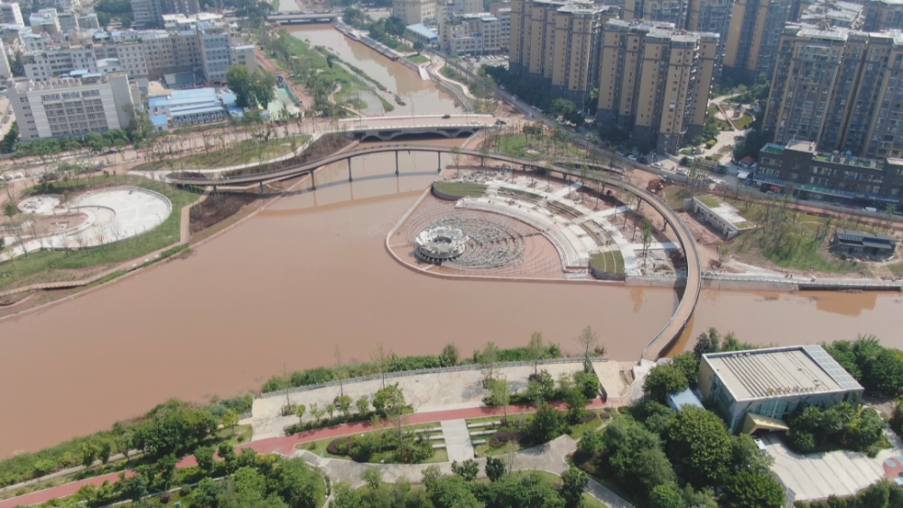 七彩西昌月亮湖西昌人家門口的溼地公園