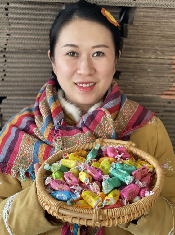 qq弹弹可以拉丝威海本土网红侯美丽一句话带火高粱饴