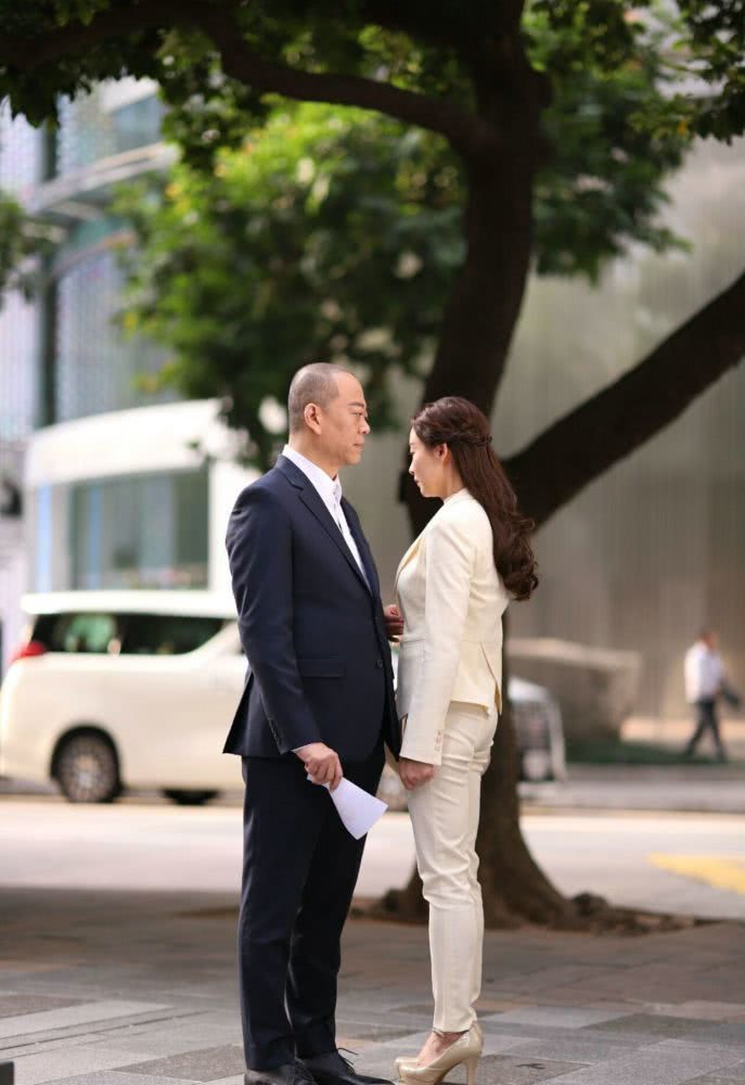 伙计办大事:有进展,为何女二戏这么多,原来她跟女一有关系_腾讯新闻
