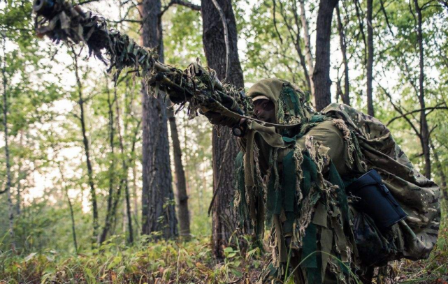 越南傳奇女狙擊手:因一個小細節暴露,被美軍當場擊斃