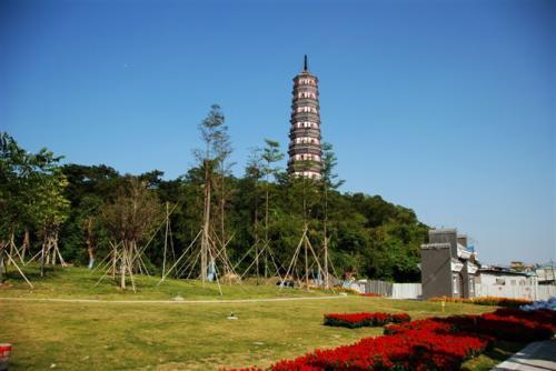 3,蓮花塔蓮花塔也是明代磚塔.該塔坐落在番禺蓮花山上.