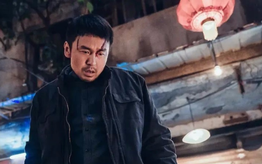 《悬崖之上》三大看点:雷佳音气质大变,张艺谋能再创经典么?_腾讯新闻