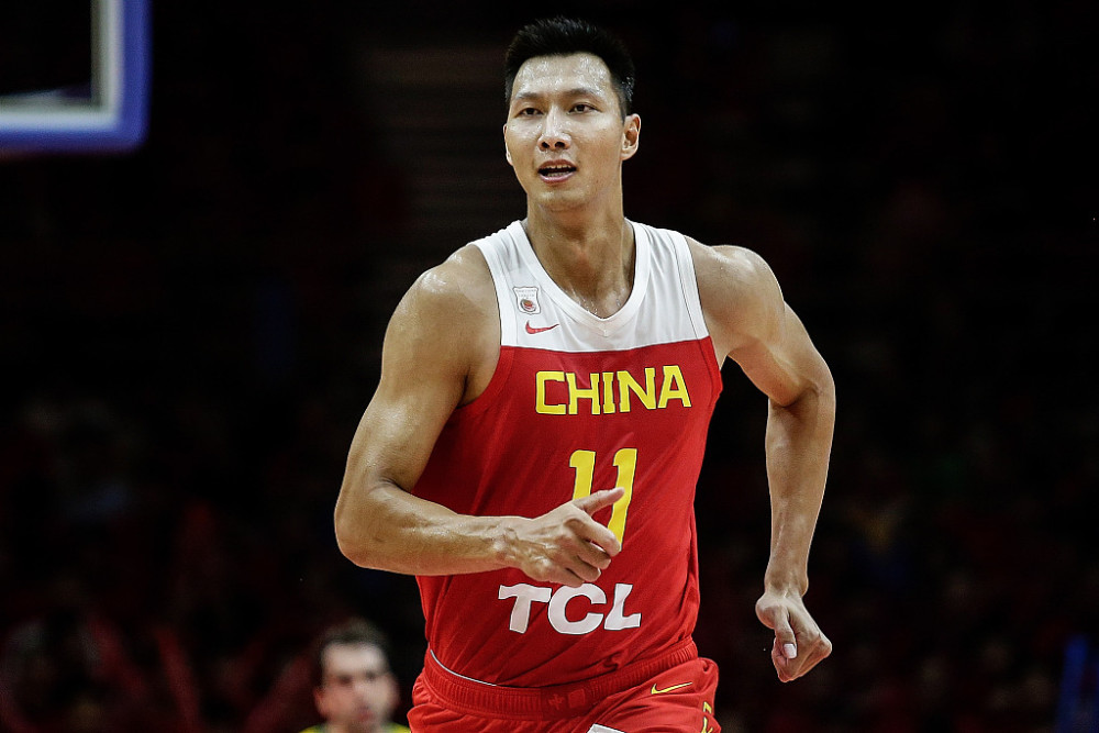 在世界赛场上已有长达10年的时间未尝一胜,即使拥有nba水准的易建联