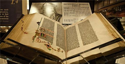 而《古腾堡圣经》是《圣经》拉丁文公认翻译的印刷品,也被称为"四十二