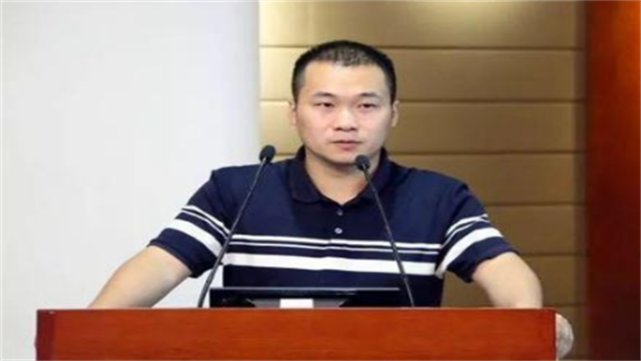 中科院博士的一封信看哭网友:劝普通人放弃,是世上最大的骗局|黄国平