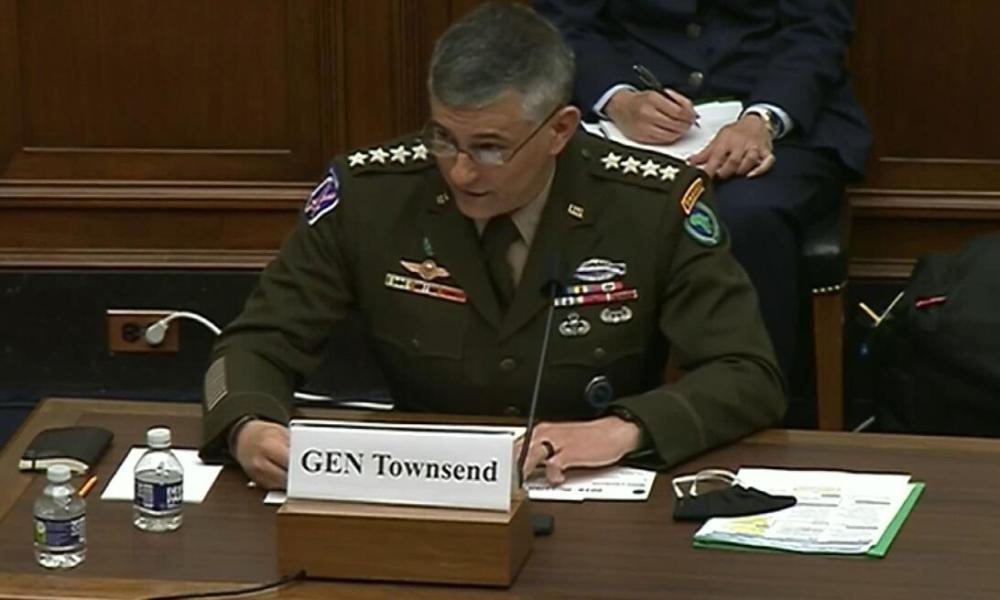 美军非洲司令部司令斯蒂芬·汤森4月20日参加众议院军事委员会听证会