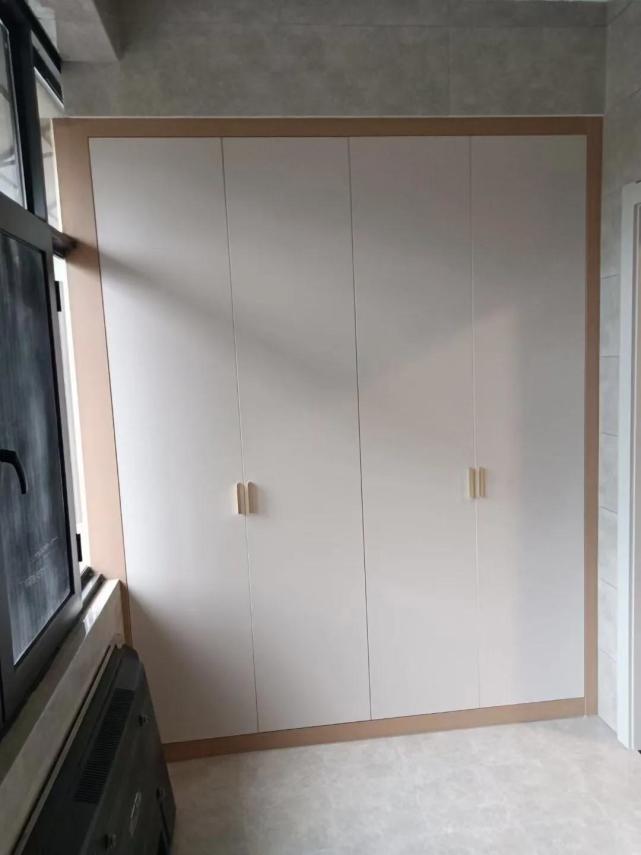 90㎡房子装修,把衣柜藏进墙里面,效果超级好看