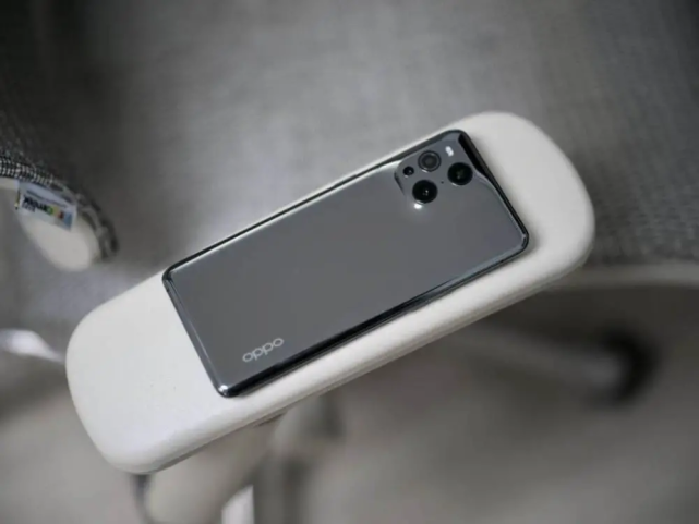 oppo find x3 pro的后置四摄分别由5000万像素定制的大底广角主摄