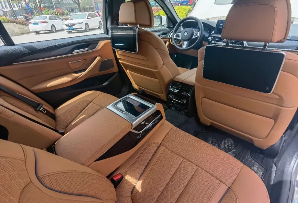 试驾宝马535le插电混动改款之后有何升级