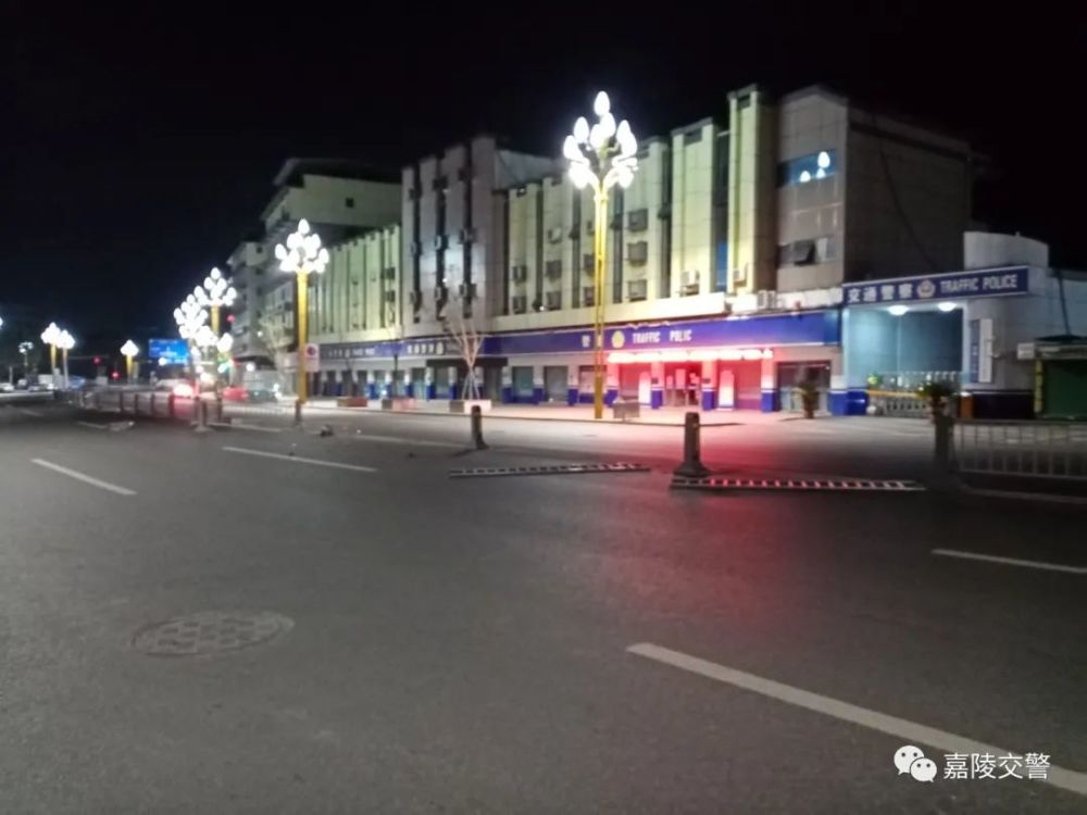 凌晨3点,南充交警三大队门口传来"巨响"……真相来了!