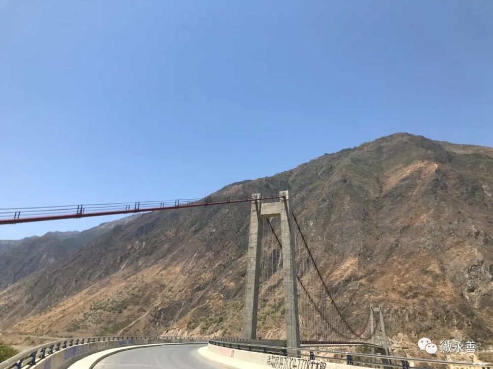 月亮湾大桥:万余滇川群众的天堑通途