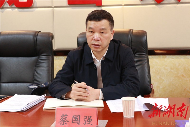 省驻点指导组到龙山指导政法队伍教育整顿查纠整改工作