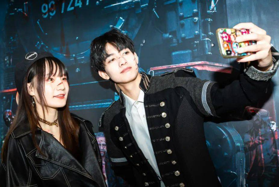 当甘望星进入决赛圈之后,他的公司没有做宣发,反而