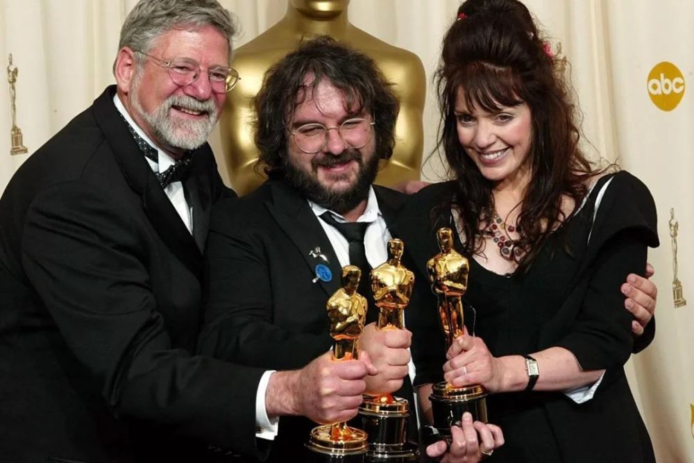 也难怪这部《指环王:王者无敌》成为整个系列认可最高,获奖最多的影片