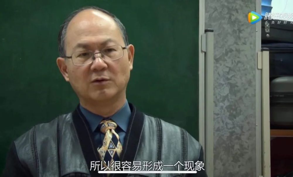 没事 读不好书还能领救济金 跟拍香港穷孩子 蜗居4平米劏房 拒绝上学 跨代贫穷的残酷真相是 腾讯新闻