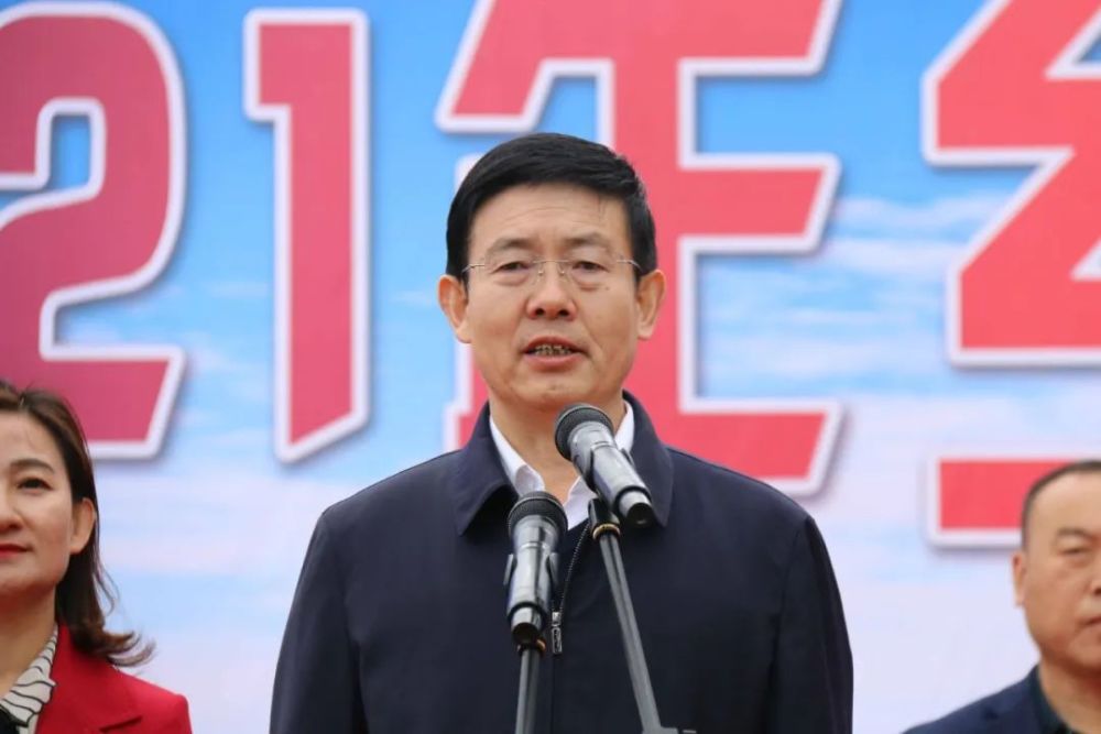 崇信县2021年乡村旅游启动仪式在黄寨镇马寨村千亩油菜花基地举行