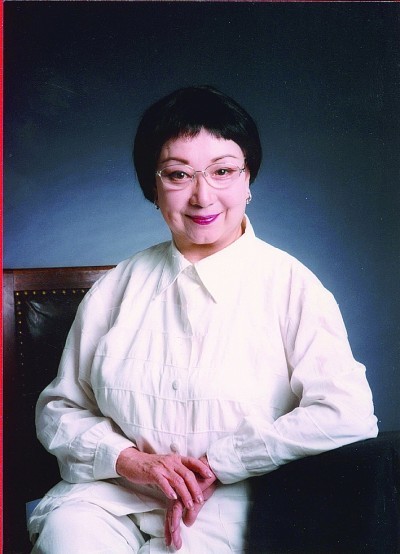 4月17日傍晚,我在书桌前写东西,不知何故,突然想与杜近芳先生通个电话