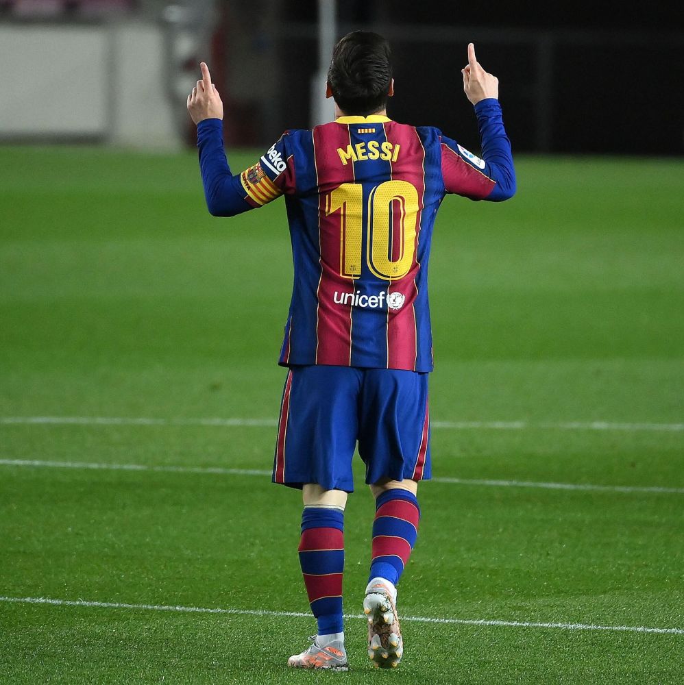 最强梅西一战豪创五大纪录2021年轰23球领跑五大联赛完胜c罗