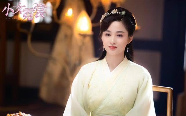 小女霓裳开播厉嘉琪毕雯珺包子定情拯救单身狗