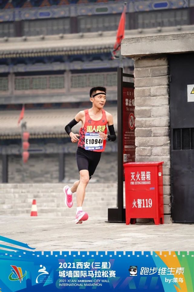 甘肃一哥王涛:连续两周背靠背,两度夺冠创pb|管油胜|西安|王涛|马拉松