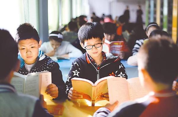 这会很大程度上勾起学生的"求知欲",激发学生的"学习兴趣",在读书的