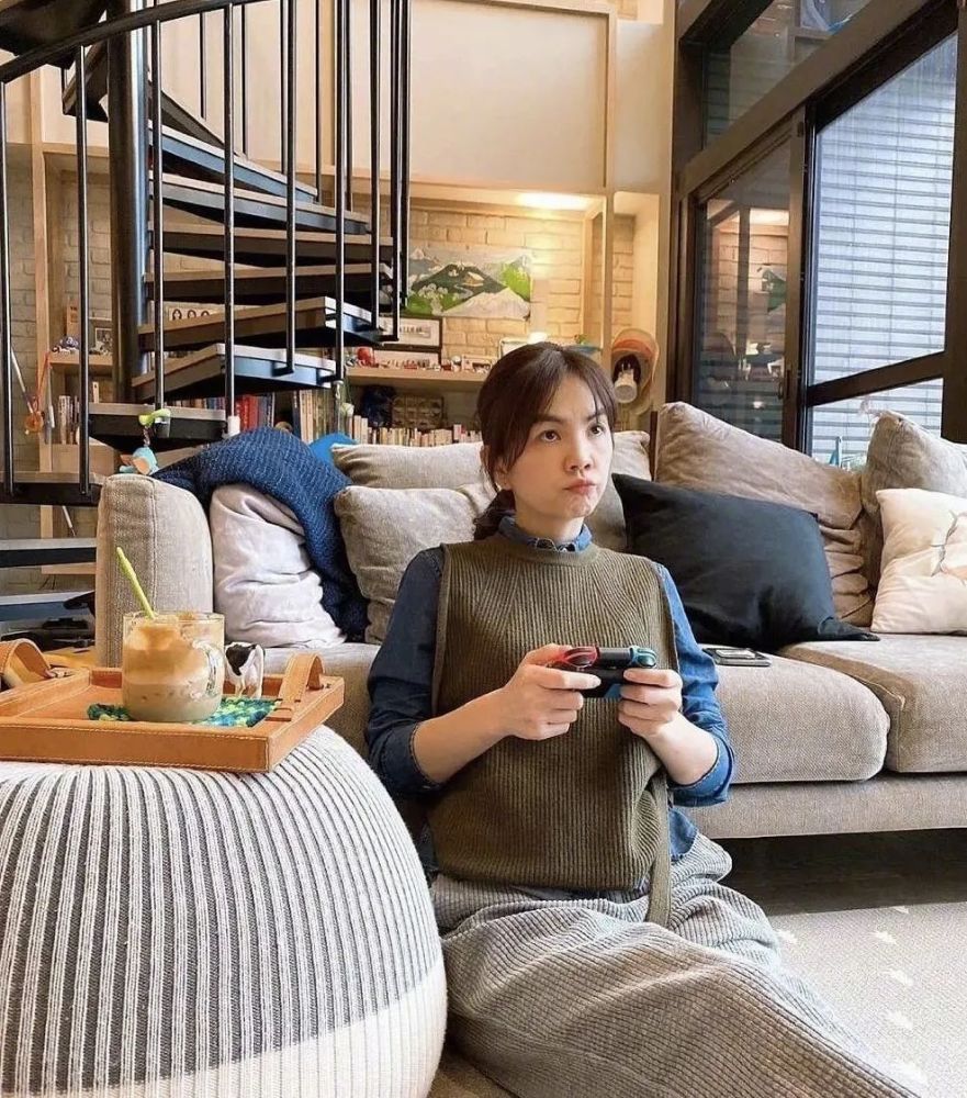 ella家一曝光网友都馋哭了明星家里都用的收纳技巧真的香