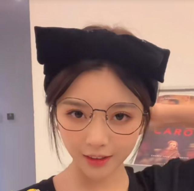 彭十六cos海贼王女帝3500万粉丝怒了根本没诚意强蹭