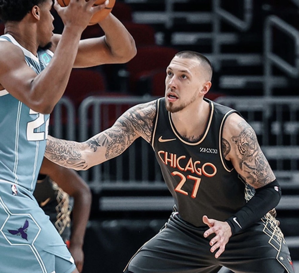 武切维奇18166科比怀特18分公牛五人上双17分大胜黄蜂